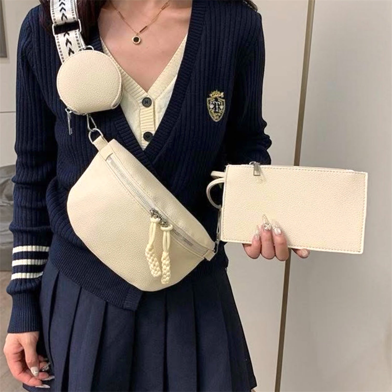 BOLSO BANDOLERA MÁS TARJETERO