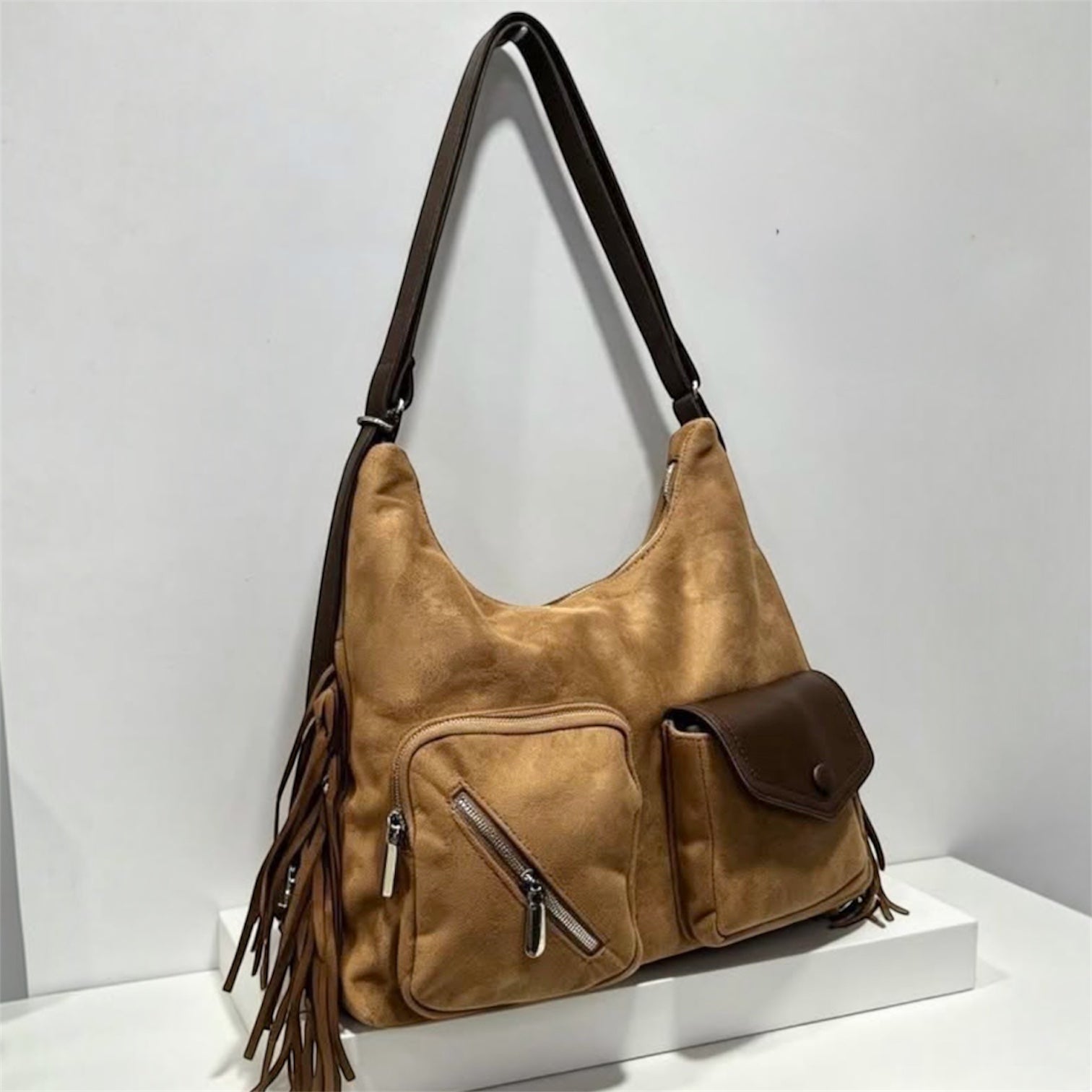 CARTERA MOCHILA CON BOLSILLOS