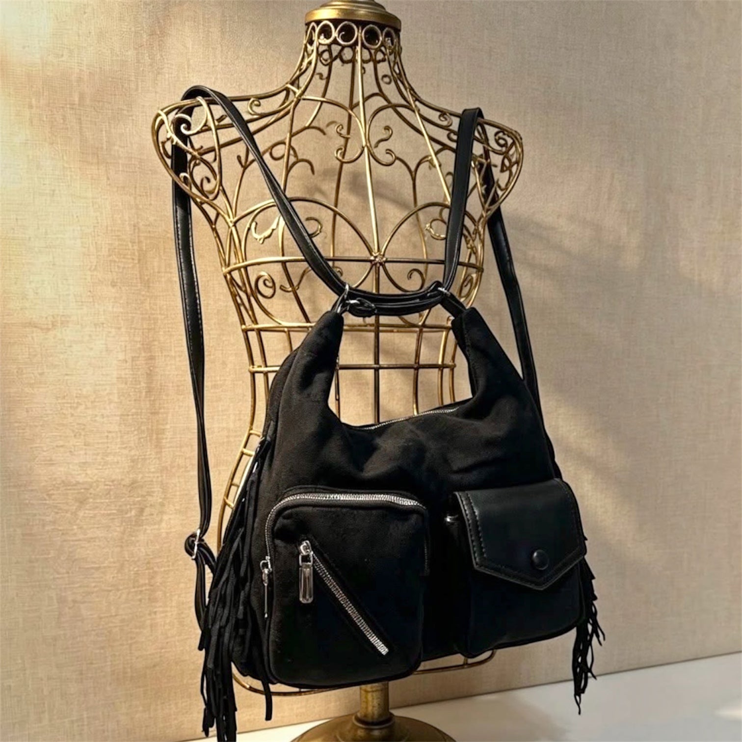 CARTERA MOCHILA CON BOLSILLOS
