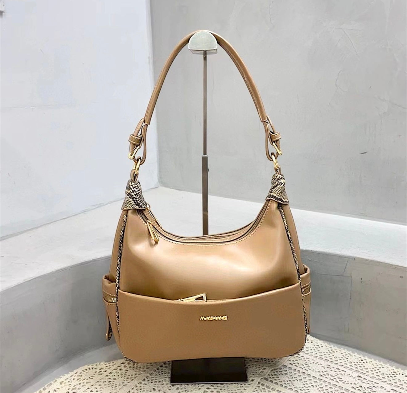CARTERA HOBO SOFT ECOCUERO