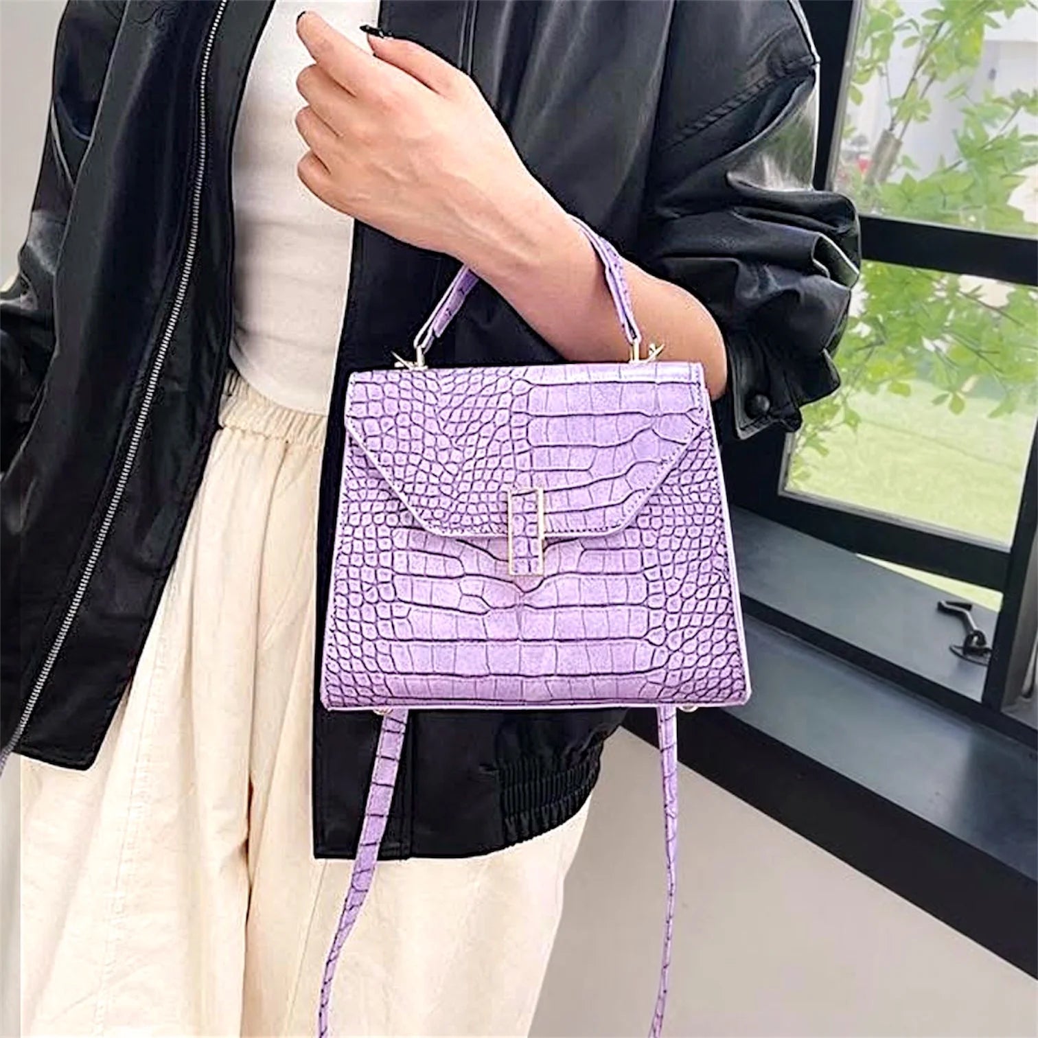 CARTERA ELEGANTE TEXTURADA