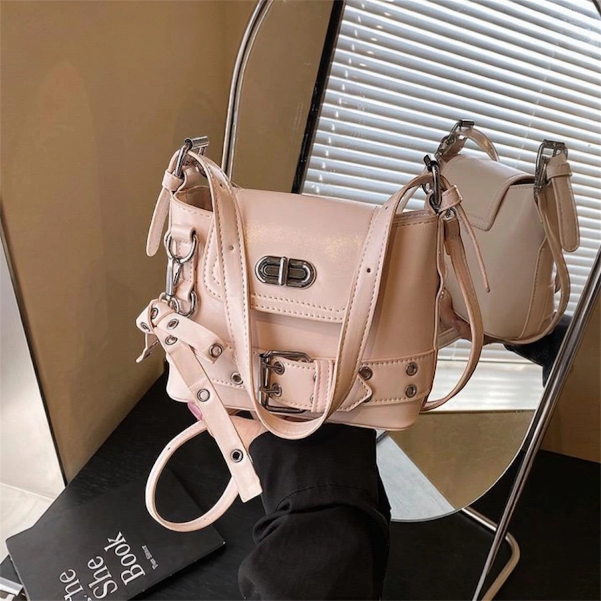 Cartera de mano ideal para uso diario