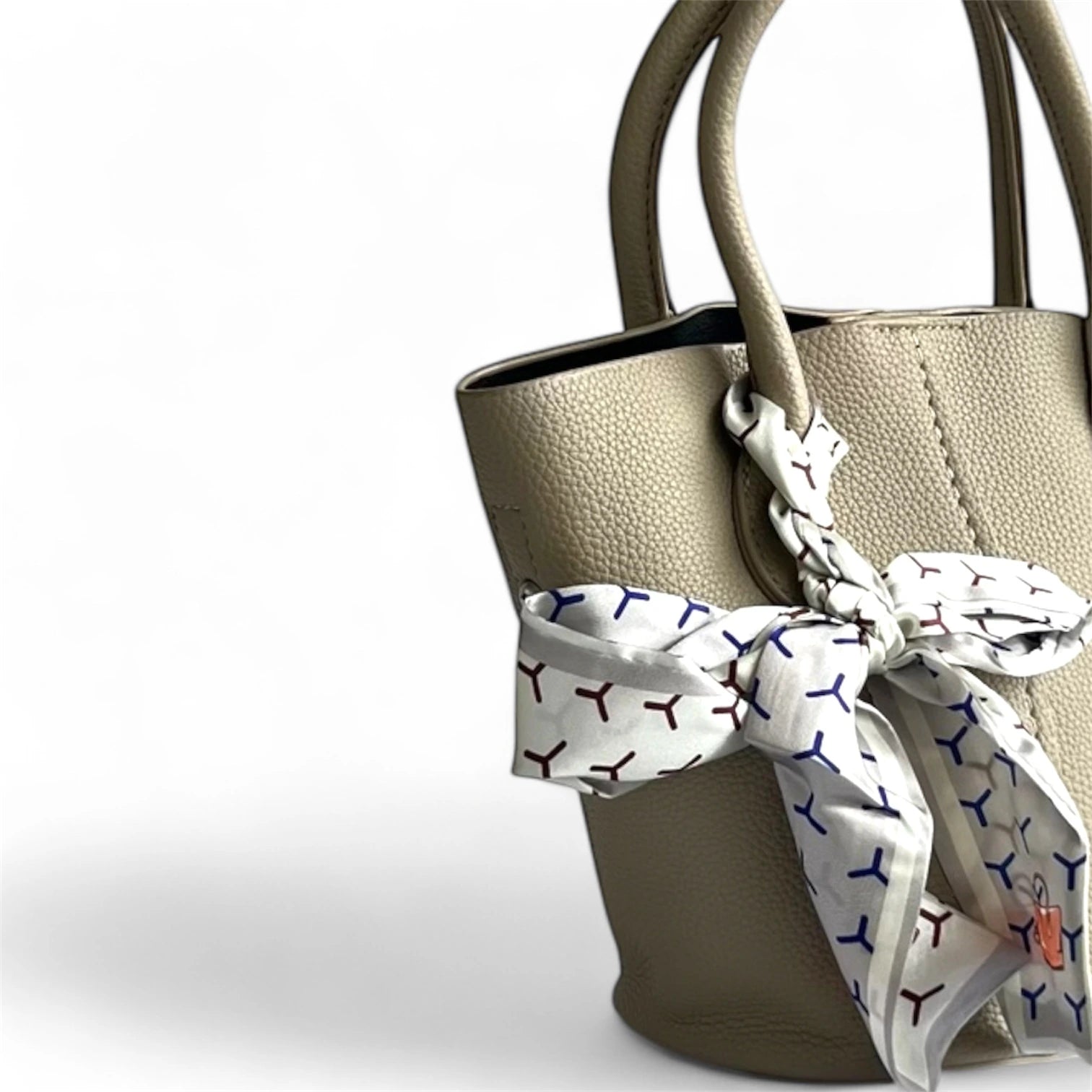 Cartera gris topo cálido