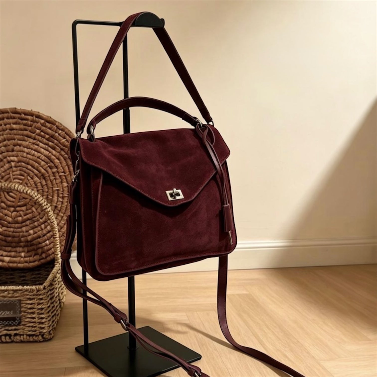CARTERA SOBRE DE GAMUZA ELEGANTE