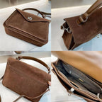 CARTERA SOBRE DE GAMUZA ELEGANTE